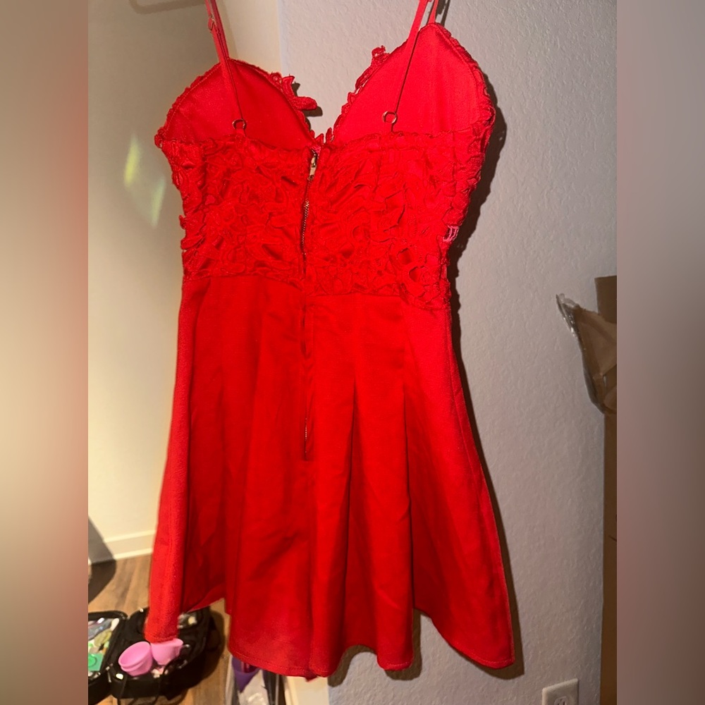 Red romper - Picture 4 of 4